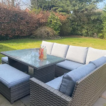 York - Entire With Parking And Garden *